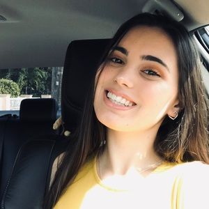 Meet your Posher, Daniela